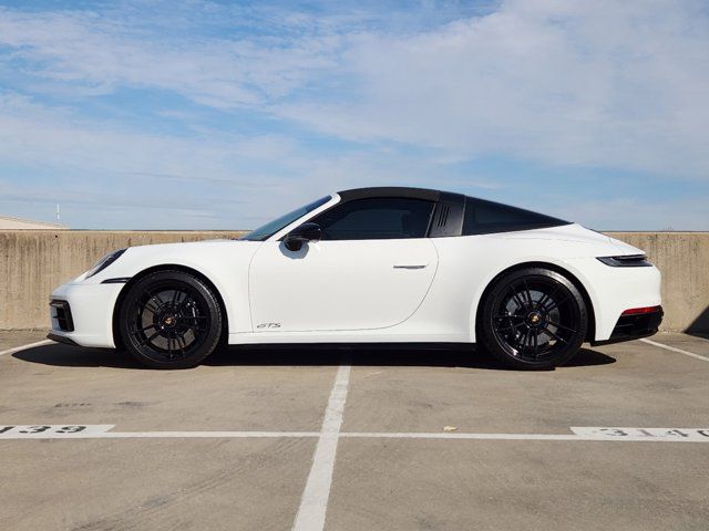 2024 Porsche 911 4 GTS