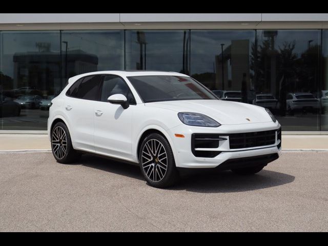 2024 Porsche Cayenne Base