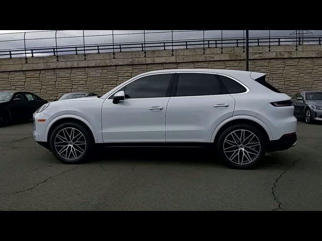 2024 Porsche Cayenne Base