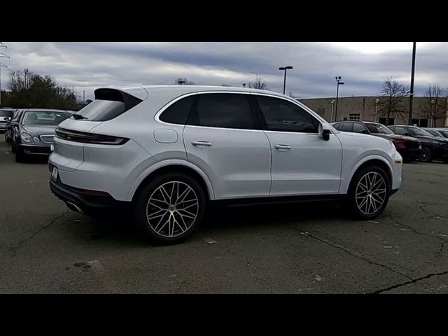 2024 Porsche Cayenne Base