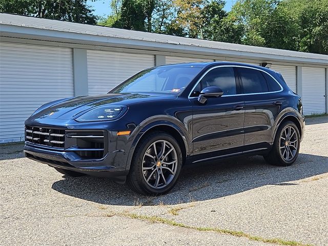 2024 Porsche Cayenne Base