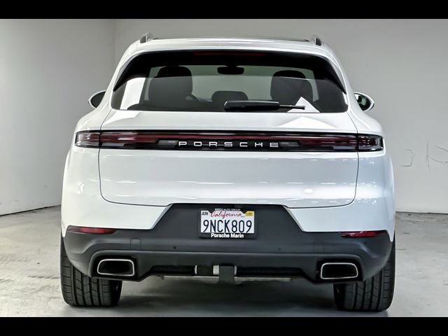 2024 Porsche Cayenne Base