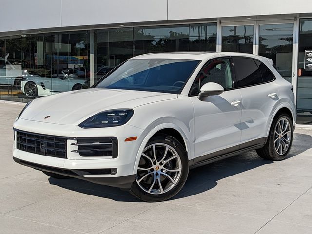 2024 Porsche Cayenne Base