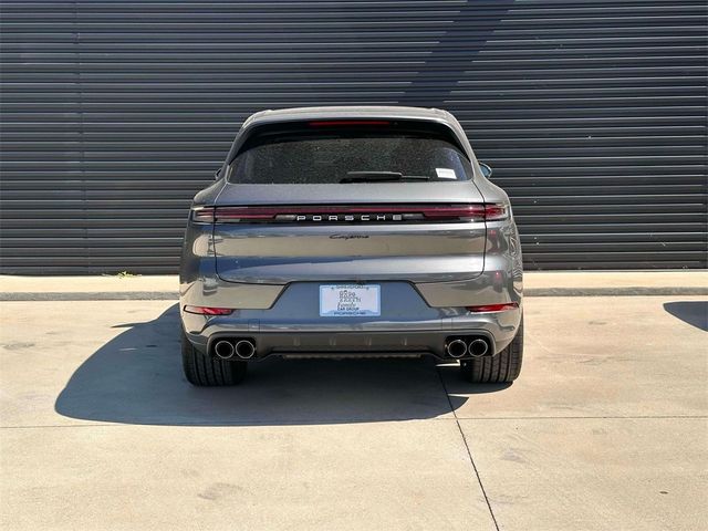 2024 Porsche Cayenne Base