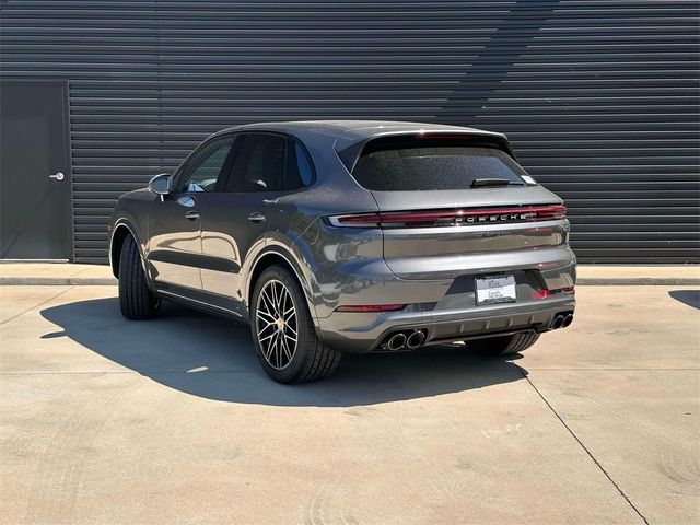 2024 Porsche Cayenne Base