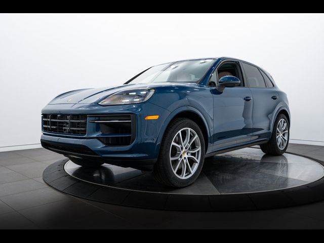 2024 Porsche Cayenne Base