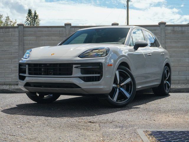 2024 Porsche Cayenne Base