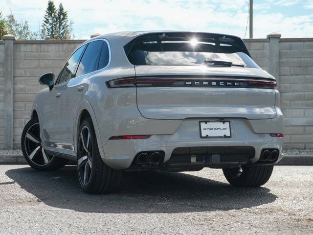 2024 Porsche Cayenne Base