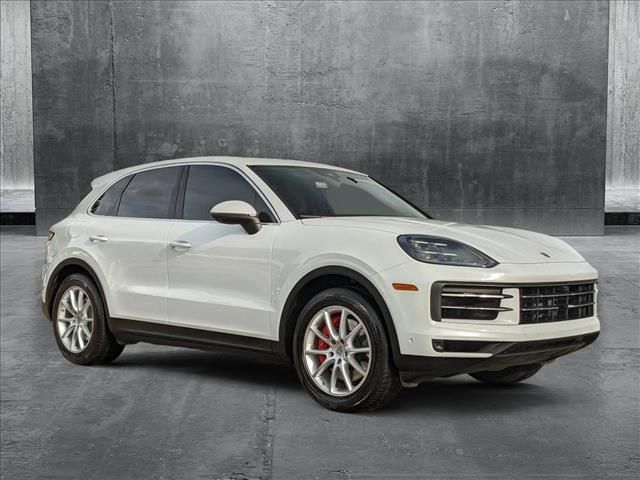 2024 Porsche Cayenne Base