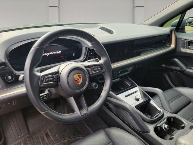 2024 Porsche Cayenne Base