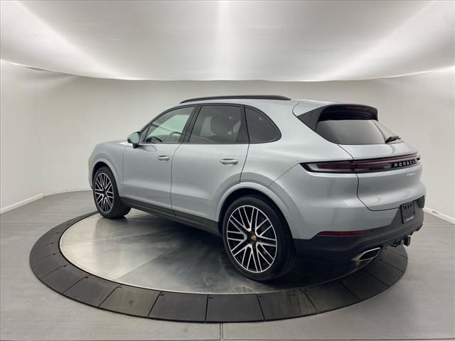 2024 Porsche Cayenne Base