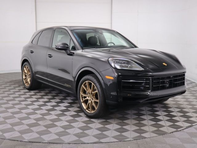 2024 Porsche Cayenne Base