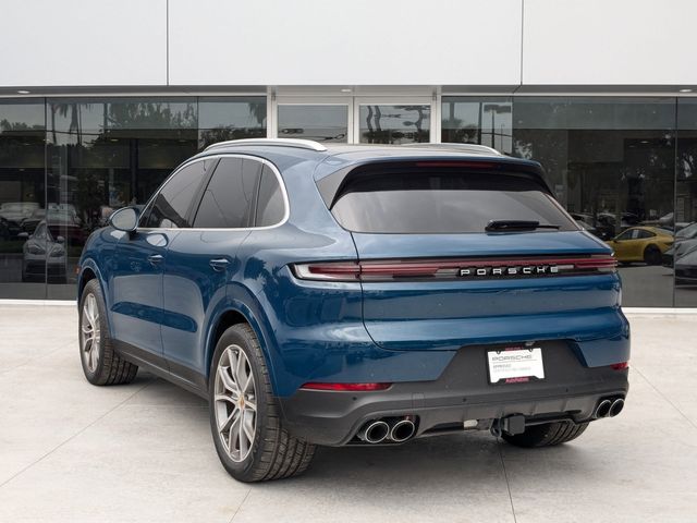 2024 Porsche Cayenne Base