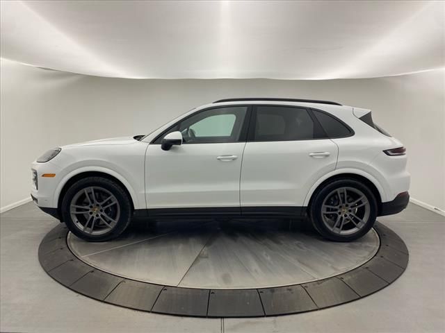 2024 Porsche Cayenne Base