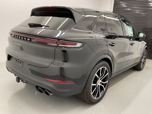 2024 Porsche Cayenne Base