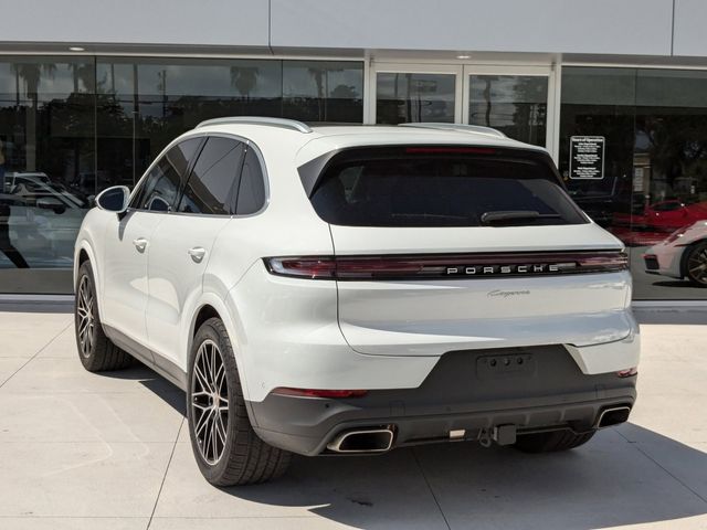 2024 Porsche Cayenne Base