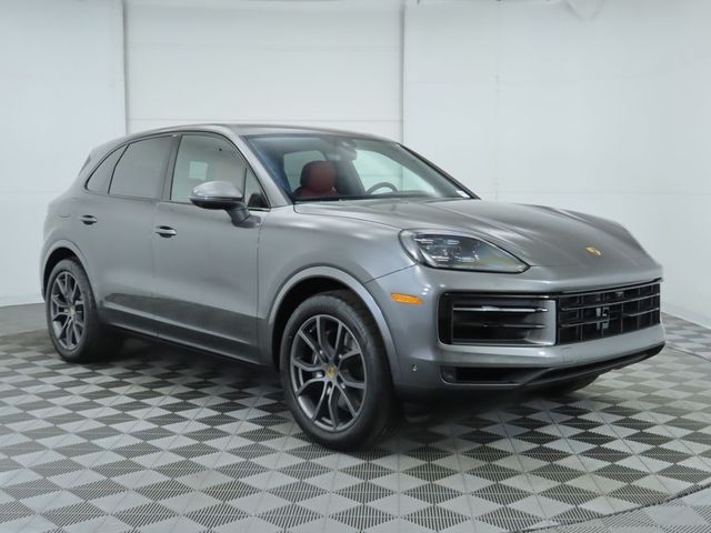 2024 Porsche Cayenne Base