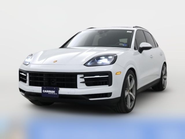 2024 Porsche Cayenne Base
