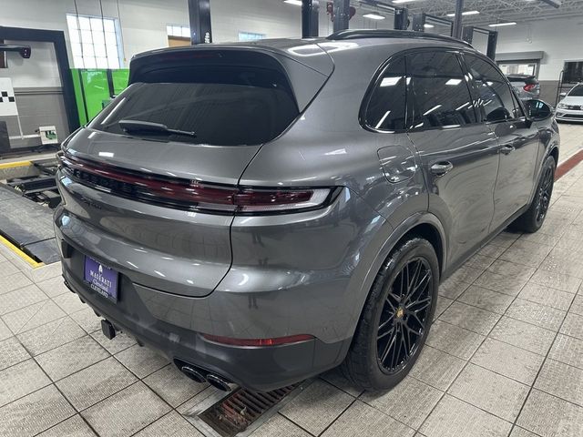 2024 Porsche Cayenne Base