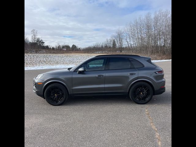 2024 Porsche Cayenne Base