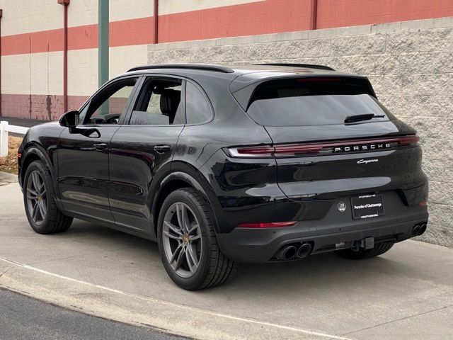 2024 Porsche Cayenne Base