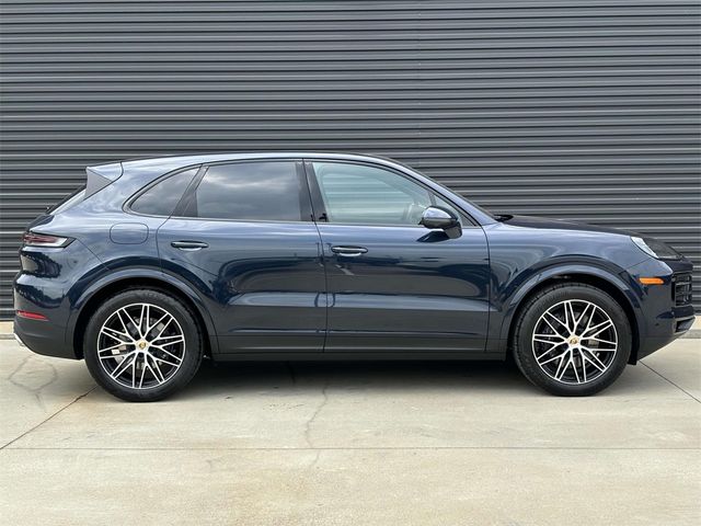 2024 Porsche Cayenne Base