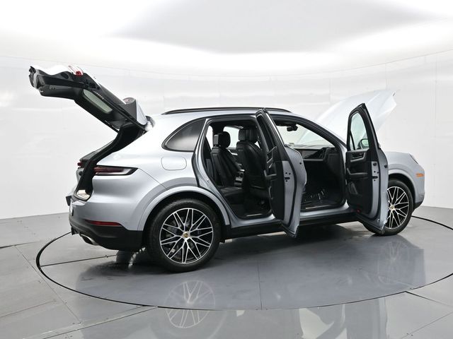 2024 Porsche Cayenne Base