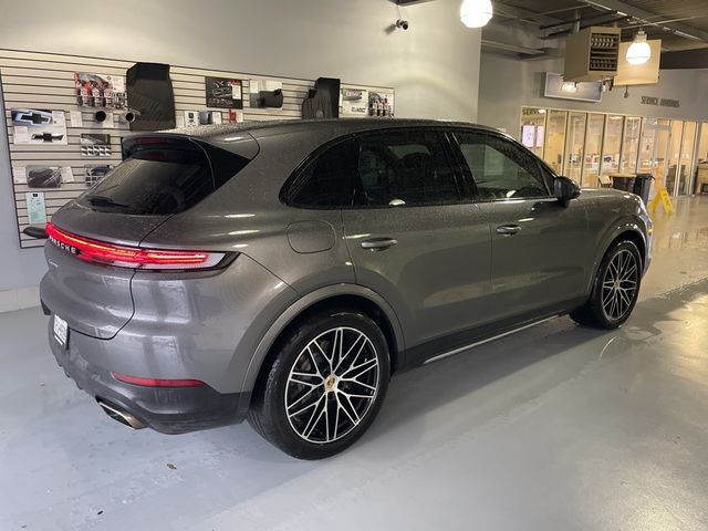 2024 Porsche Cayenne Base