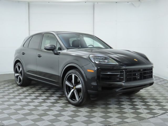 2024 Porsche Cayenne Base