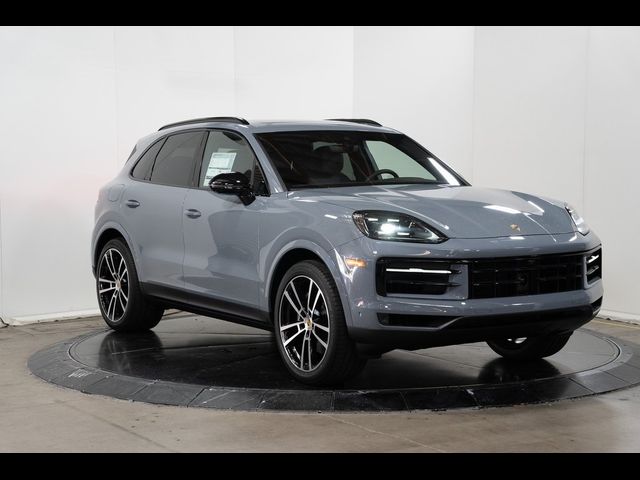 2024 Porsche Cayenne Base