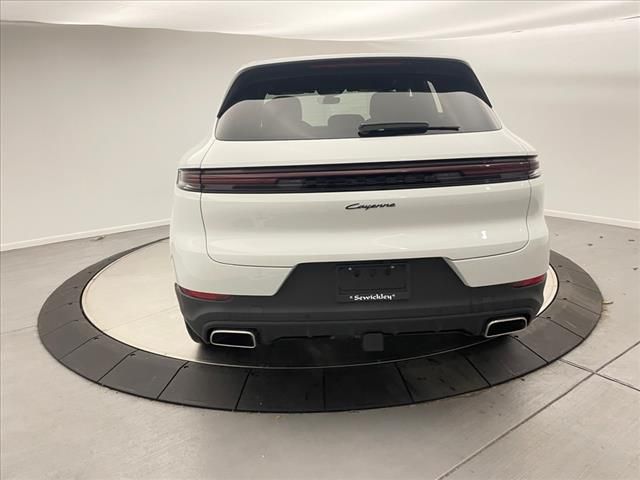 2024 Porsche Cayenne Base