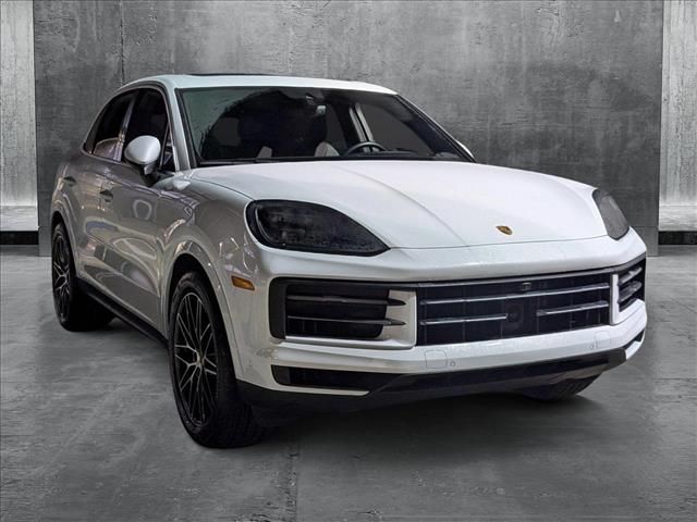 2024 Porsche Cayenne Base