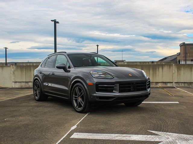 2024 Porsche Cayenne Base