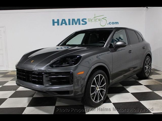 2024 Porsche Cayenne Base