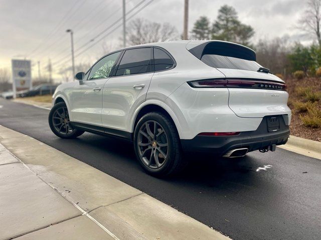 2024 Porsche Cayenne Base