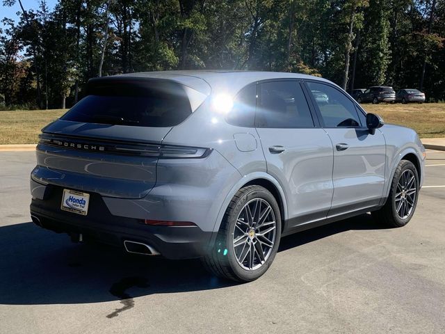 2024 Porsche Cayenne Base