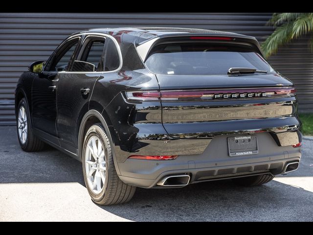 2024 Porsche Cayenne Base