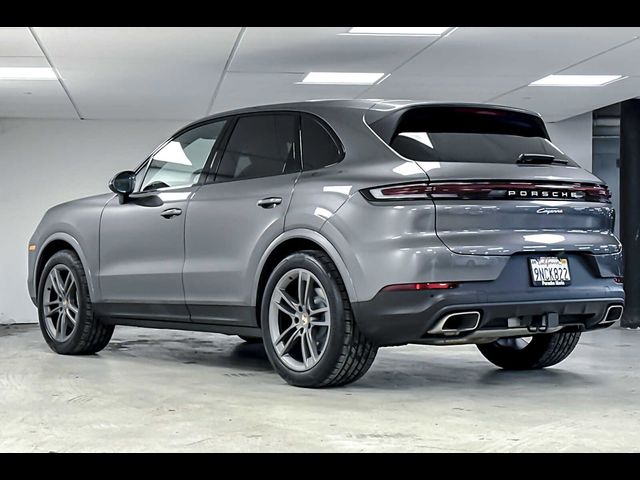 2024 Porsche Cayenne Base