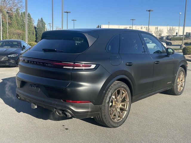 2024 Porsche Cayenne Base