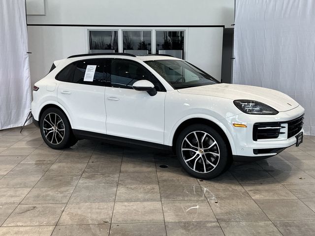 2024 Porsche Cayenne Base