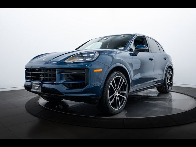 2024 Porsche Cayenne Base