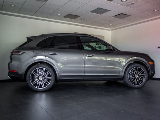 2024 Porsche Cayenne Base