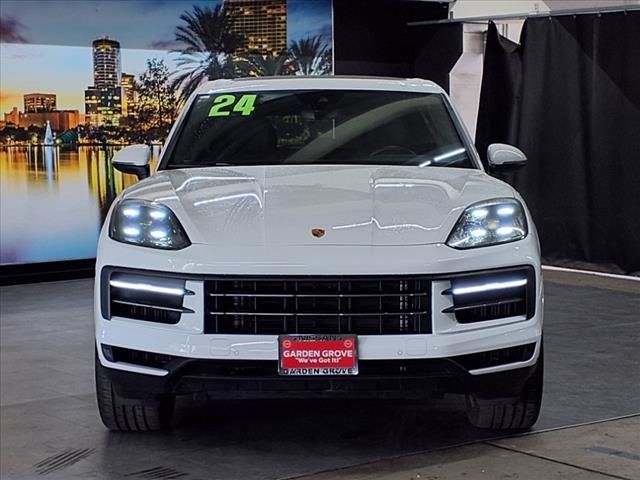 2024 Porsche Cayenne Base