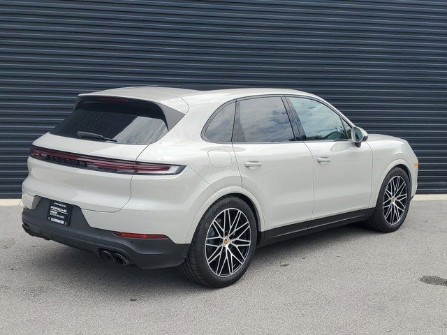 2024 Porsche Cayenne Base