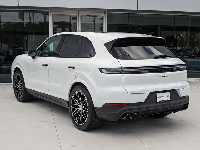 2024 Porsche Cayenne Base