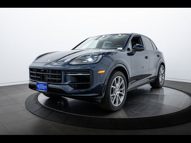 2024 Porsche Cayenne Base