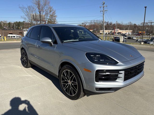 2024 Porsche Cayenne Base