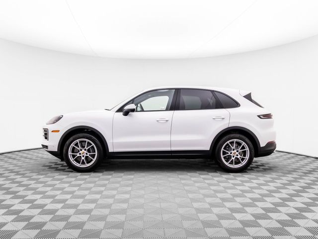 2024 Porsche Cayenne Base