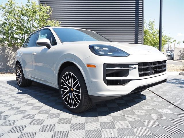 2024 Porsche Cayenne Base