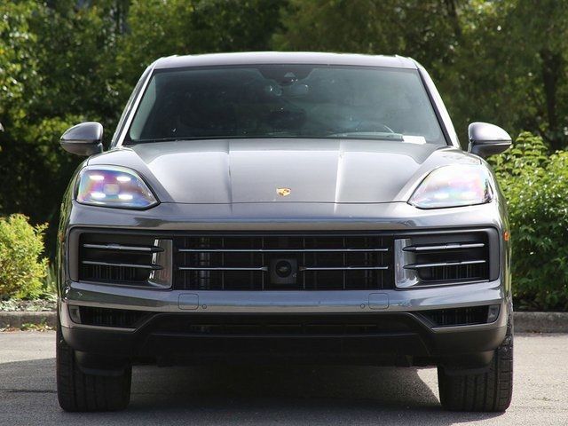 2024 Porsche Cayenne Base